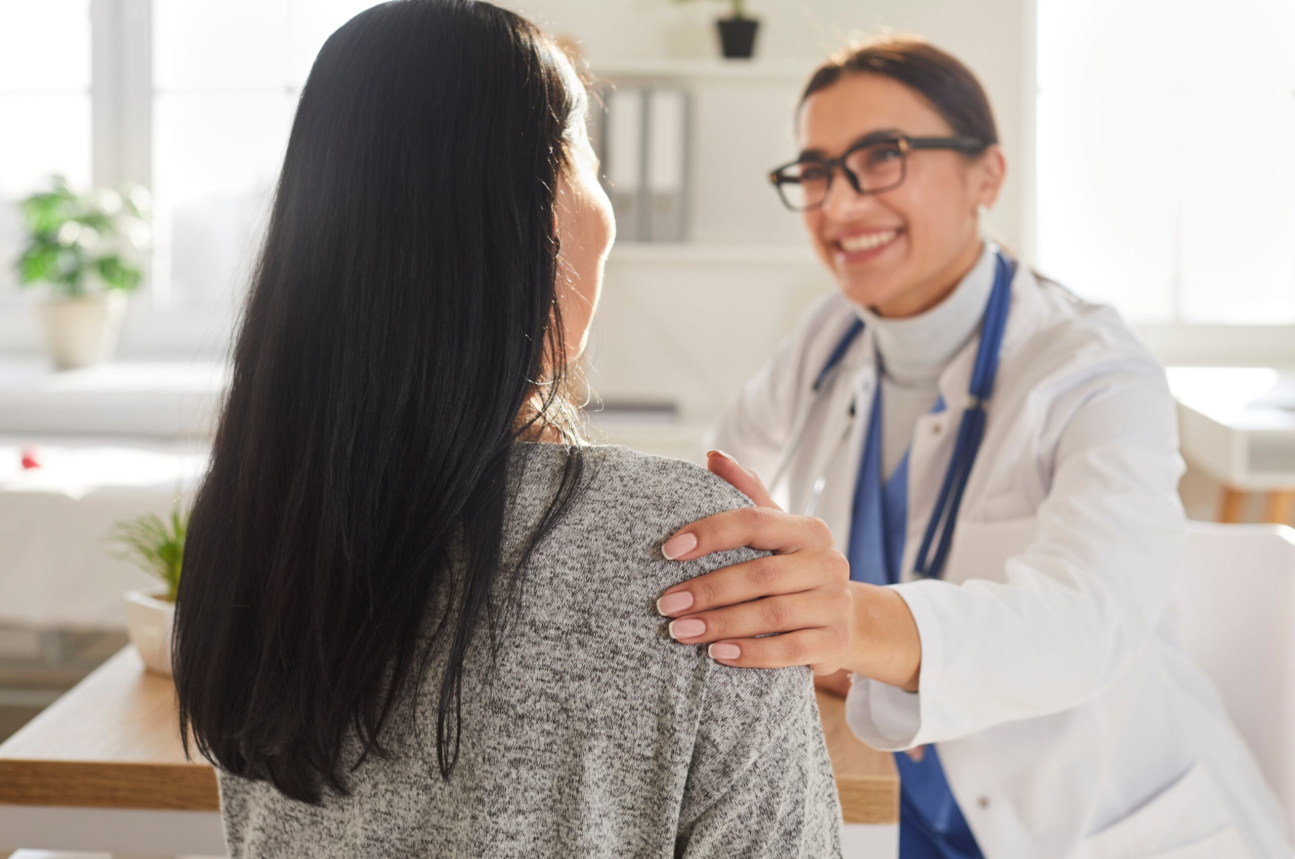 4 Things Plastic Surgeons Want You To Know